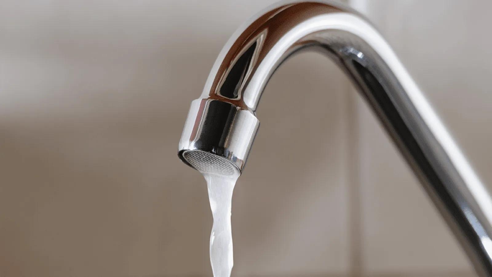 Слабый напор холодной воды: причины и способы решения проблемы