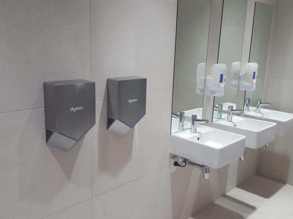 Установка сушилок Dyson