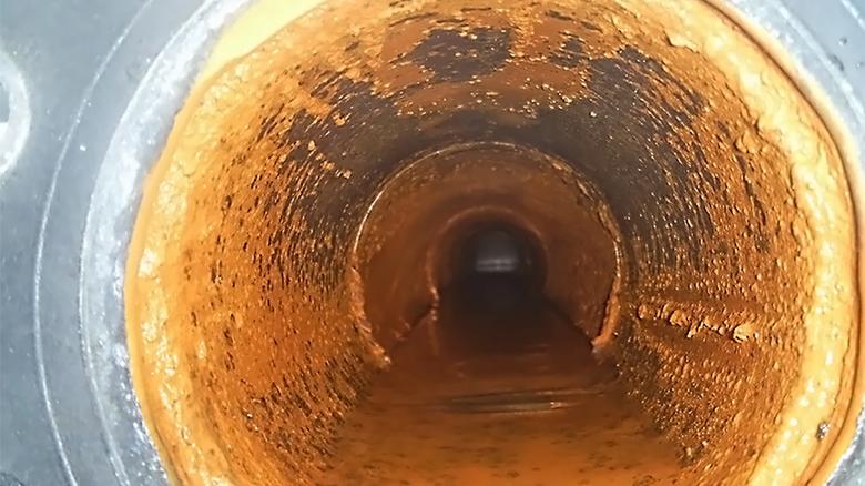 Слабый напор холодной воды: причины и способы решения проблемы
